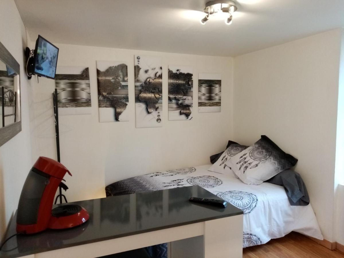 STUDIO 10 calme à Valadon Limoges Extérieur photo