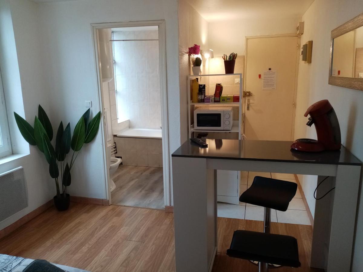 STUDIO 10 calme à Valadon Limoges Extérieur photo